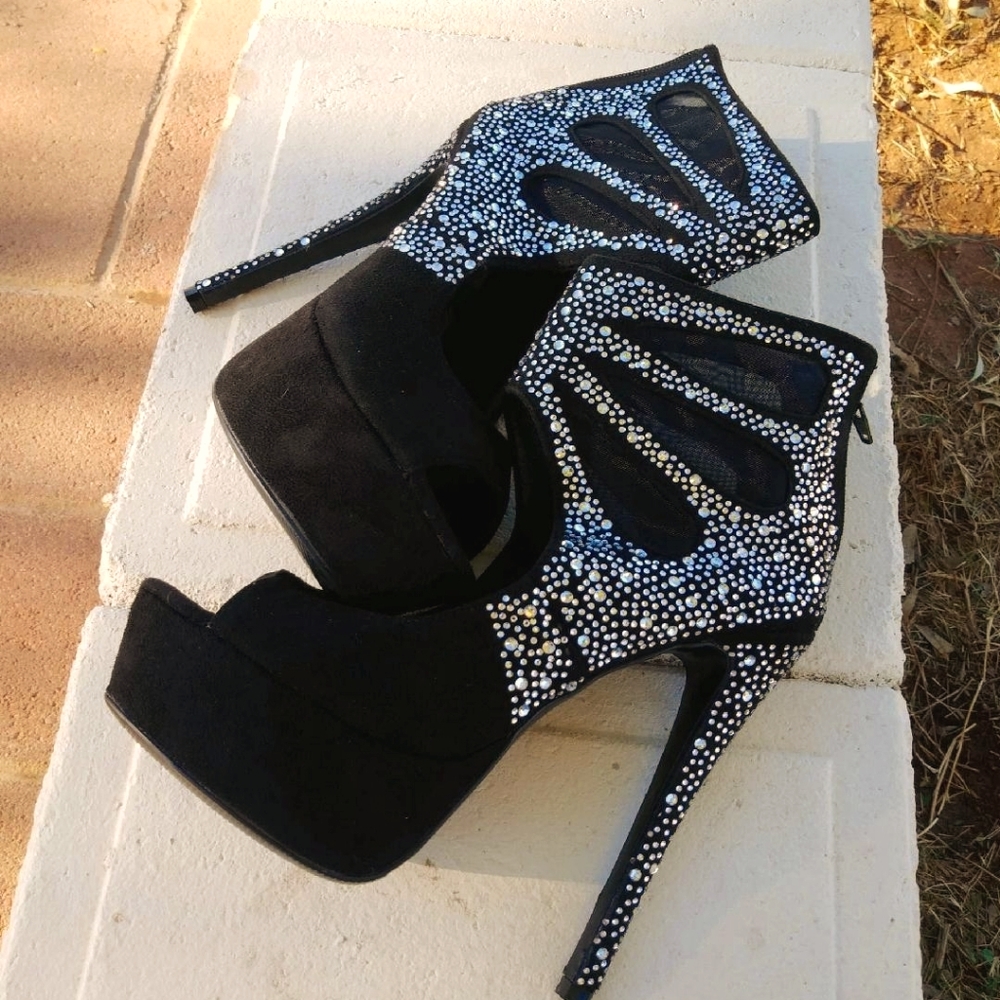 NWOT Ericdress heels